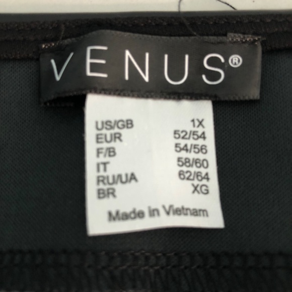 VENUS Mixed Media Wrap-Look Top NWOT 1X - Picture 10 of 10